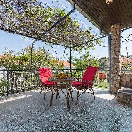 Beach House Lana Slatine Exterior foto