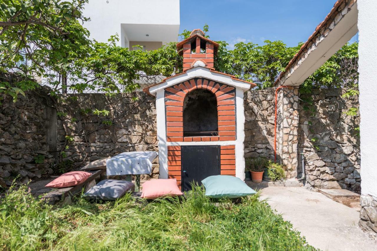 Beach House Lana Slatine Exterior foto